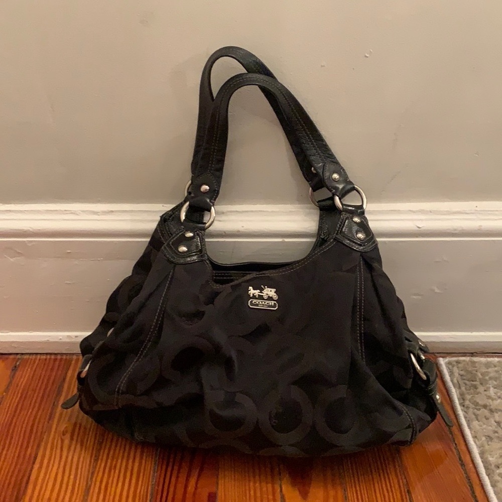 Authentic Coach Shoulder Bag Mad OPA Maggie